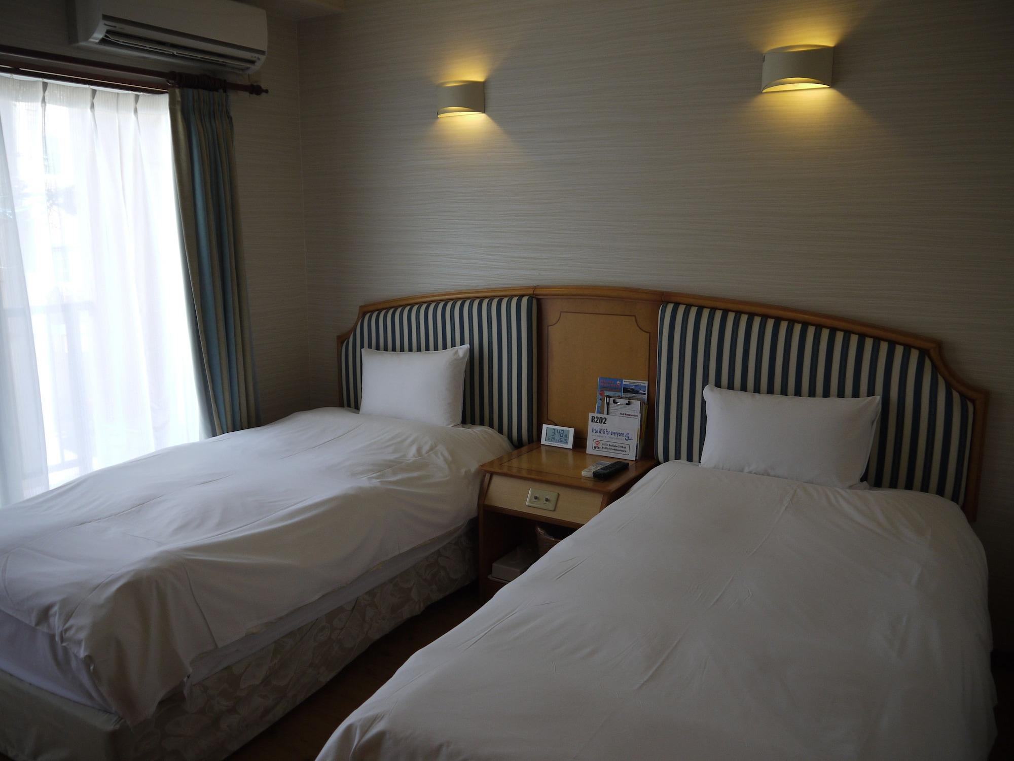 Seaside Hotel The Beach Chatan Exterior photo